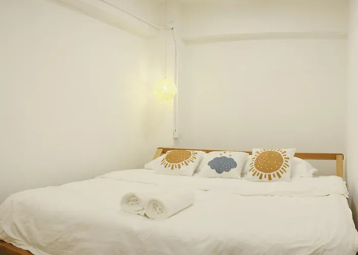펜션 Secret House In China Town 2br. Rare Find *