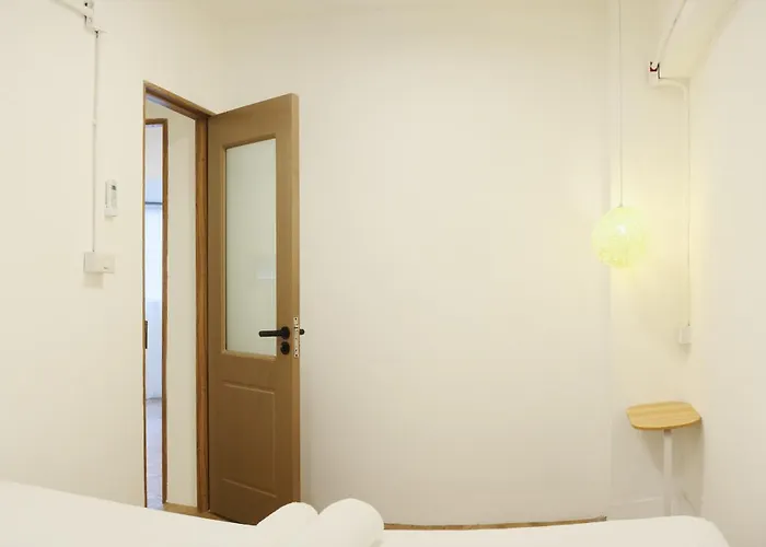 Secret House In China Town 2br. Rare Find * 방콕