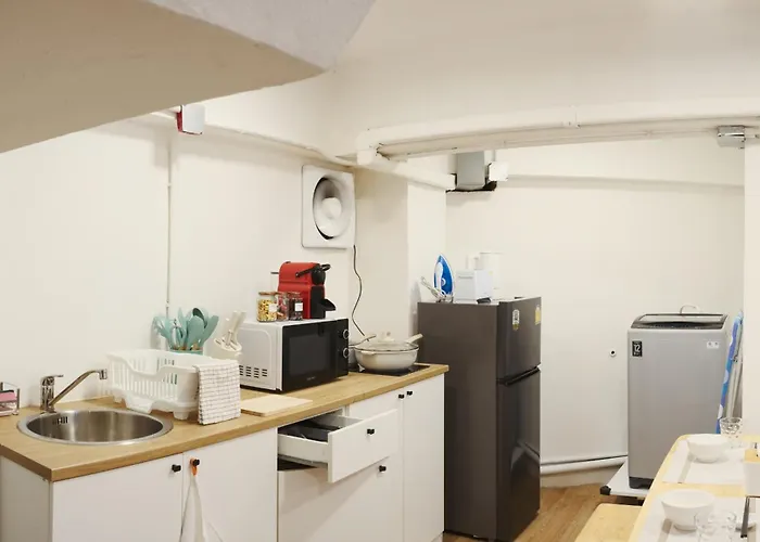 Secret House In China Town 2br. Rare Find 방콕