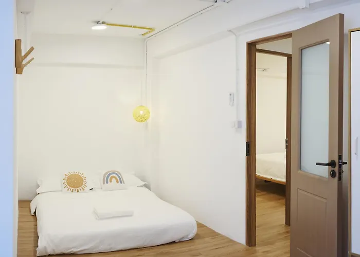 펜션 Secret House In China Town 2br. Rare Find