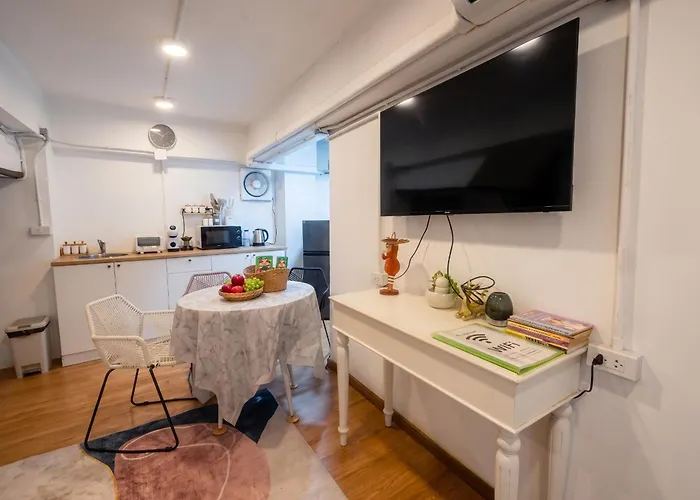 Secret House In China Town 2br. Rare Find بانكوك